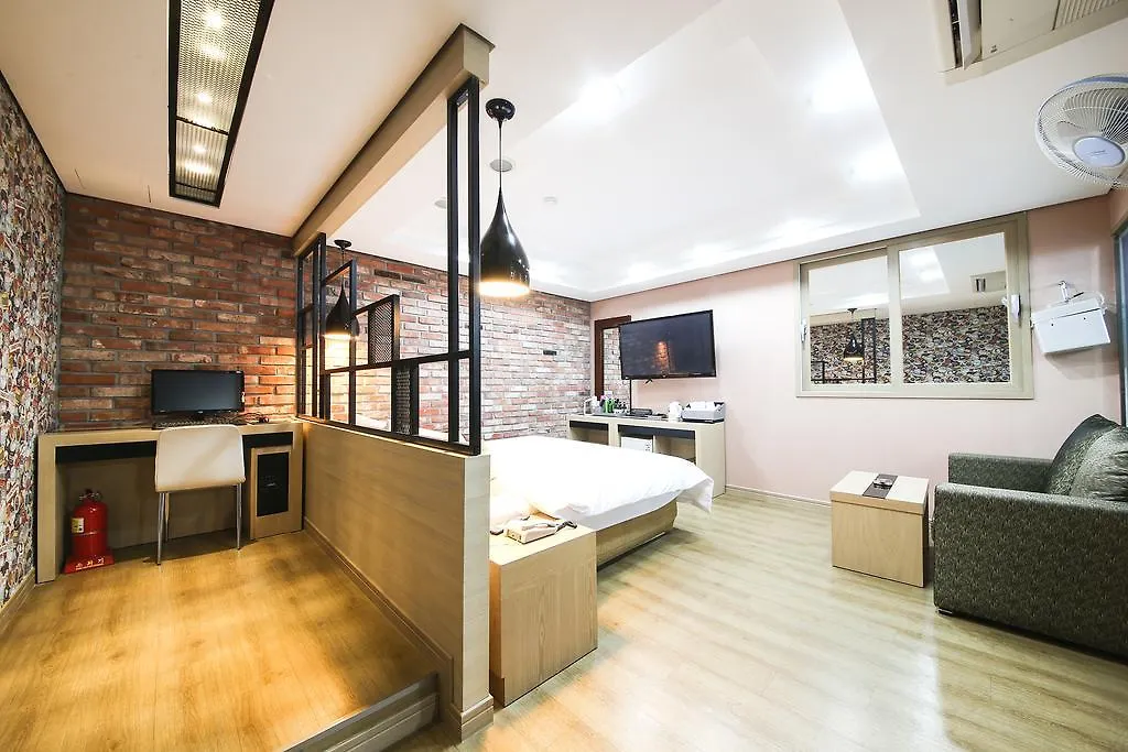 Gupo Boutique Hotel 2*, Busan
